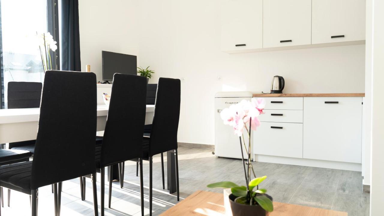 Osada Sluszewo - Apartamenty Restauracja Wydarzenia Gniewino Kültér fotó